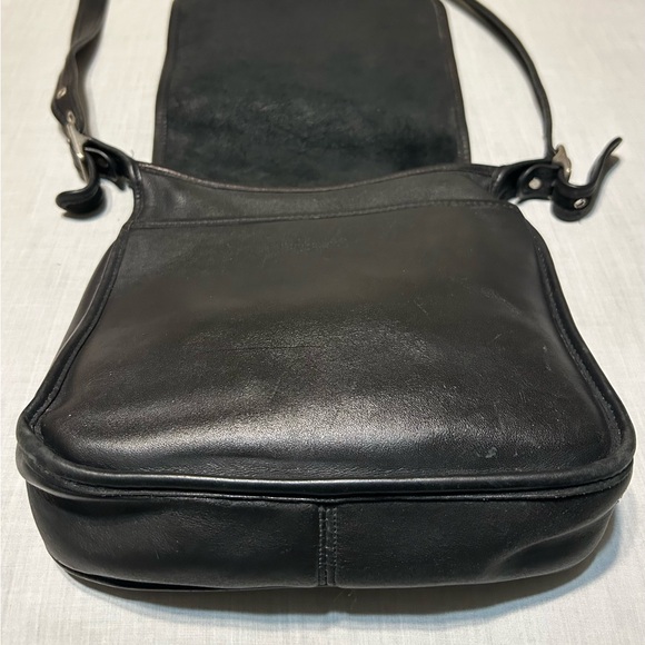 Vintage Coach 9144 Legacy Studio Flap Crossbody Bag - Picture 6 of 16